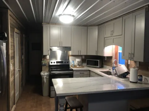 Houseboat Located In Venice Marina