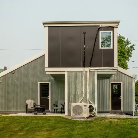Modern Amish Country Home, close to Berlin, Millersburg, Wooster, Loudenville.