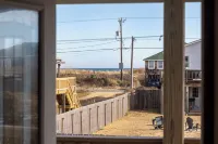 Oceanviews- Walk to beach in 2 mins. Pets welcome