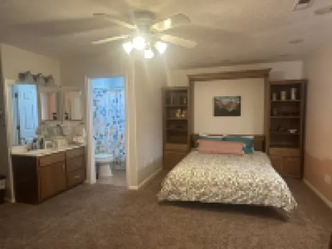 Relaxing Retreat in Ivins — Near Snow Canyon & Tuacahn Amphitheatre 艾文斯酒店