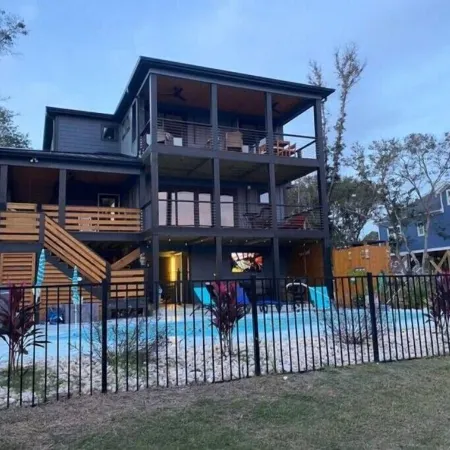 Harrell’s Haven-Waterfront, Dock, Pool/Hot tub
