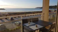 Apartment Facing the Sea, the Beach 30 Meters Away! Hoteles en Binic