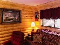 Downtown, nice furnishings, clean and cozy w/ fireplace, indoor & outdoor pools.