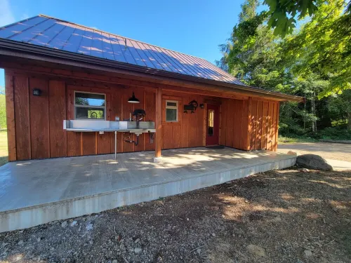 REMOTE HUMPTULIPS RIVER CABIN!