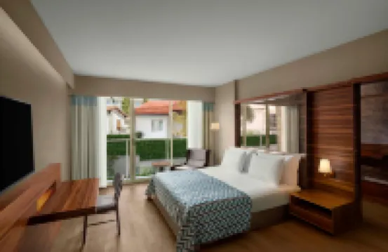 อัครา เคเมอร์ - ออล อินคลูซีฟ