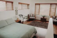 Samphire Collection Albany - centrally located, luxury accommodation. Hotels near Southern Ocean Sailing