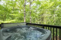MID-CENTURY MODERN A-FRAME - HOT TUB/FIREPIT IN WOODS