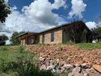 Cozy Home With Mountain Views Near Davis Mtn State Park and McDonald Observatory