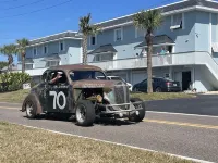 Newly renovated. Across from the beach apartment Hotels in Ponce Inlet