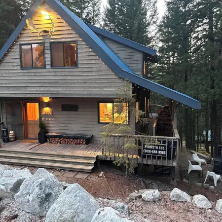 Hot tub,pool table,xc/downhill ski,near-Stevens Pass,Leavenworth,Lake Wenatchee