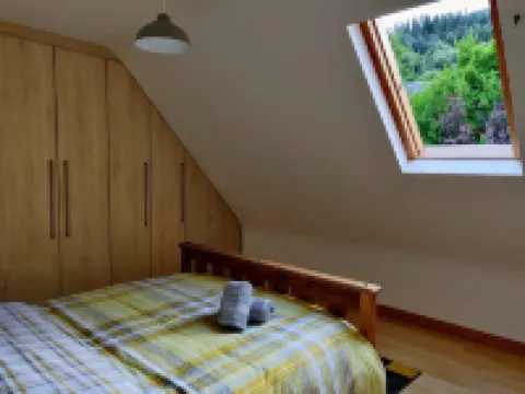 Apiary Apartment (Private Balcony & 2mins to Sea)