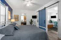 Fall Special! 2 Units- Fun Beach + Lemon Vibes  [4Plex]