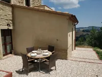 Charming, newly renovated country house in the Marche