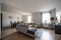 Ebenerdige, Moderne Ferienwohnung mit Viel Platz für die Ganze Familie Hotels in Thale