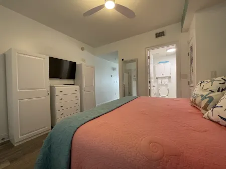 Perfect Romantic Beach Getaway!