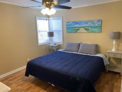 Cozy and Private Home Located within Minutes of Downtown and the Water