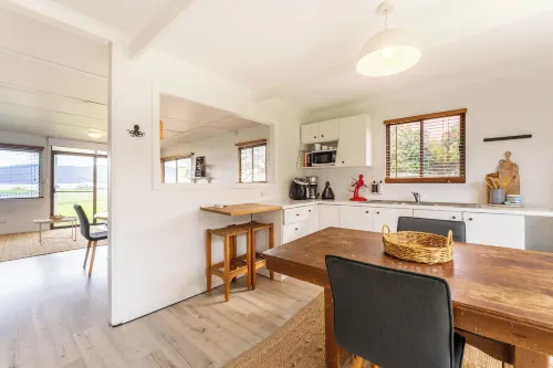 Askew with a View Hotels in Geeveston