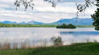Cozy vacation apartment Aurelia in the Upper Bavarian Alpine foothills Wessobrunn 호텔