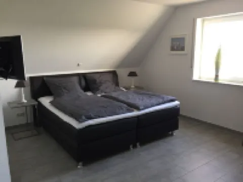 Nice, large and bright apartment in Ankerstrasse 10