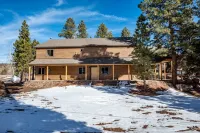 Cabin Lodge at Panguitch Lake Sleeps 18, wifi, good roads, year round access - シャレー