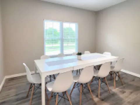 8 Miles to Busch Gardens/Spacious Family Getaway/ 7Bedroom/3 Masters /5 Bath