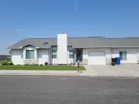 Quiet Retreat and Private Hot Tub Hotels in Twin Falls