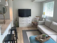 Beautiful Modern Grand Haven Getaway across from the Beach! Hotels in Grand Haven