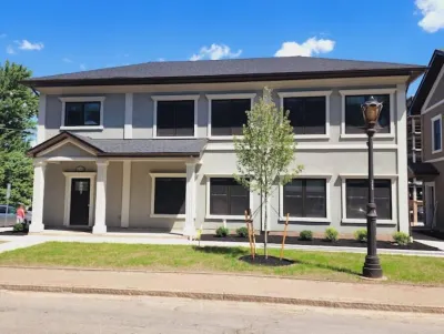 Townhomes at the Falls - 310 A lower - Buffalo Ave