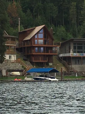Lakefront Cabin in Carey Bay