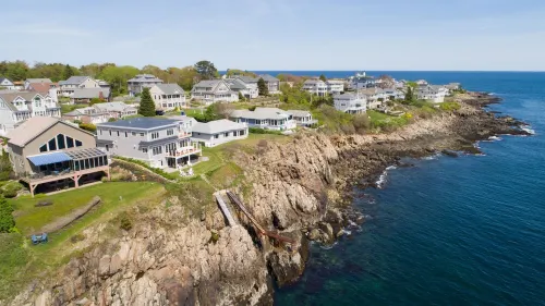 Luxurious Oceanfront Property: A Cruising Feeling Awaits You ! Hotels in York