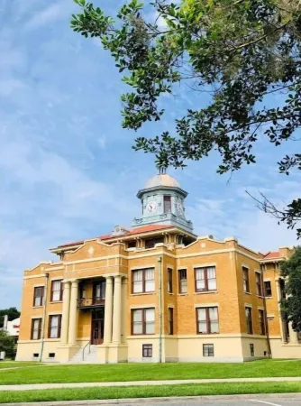 Cozy Waterfront home w/kayaks/Lake Henderson/Withlacoochee Bike Trail/ Springs