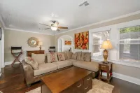 Newly Remodeled 3BR in Town · Cherry Street