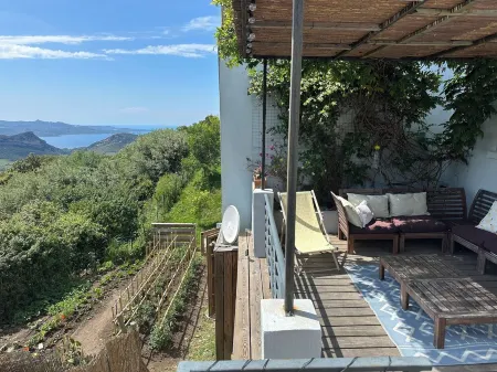 Superbe vue sur Saint Florent Entre mer et Montagne Отели в г. Барбаджо