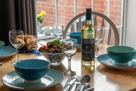 The Elderton, Newbiggin by the Sea, Northumberland.  3 minutes walk to the beach