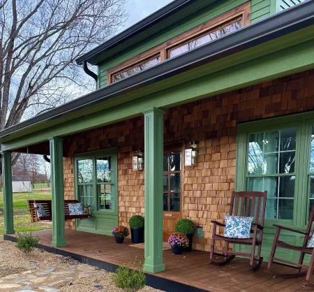 The Green Mountain-Newly Build Cabin with AC, WiFi in Greeneville-Family-Pets