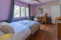 Peaceful Oasis With Pool & Views in Heart of LA