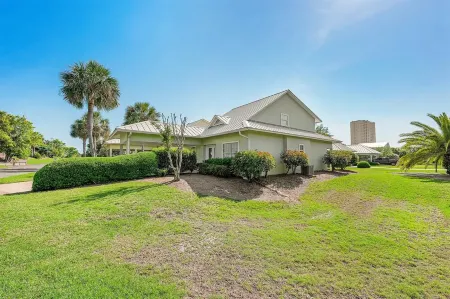Beautiful Private Beach Home!