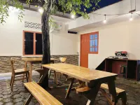 Bohaus - 4BR house in Semarang Hotel di Pedurungan