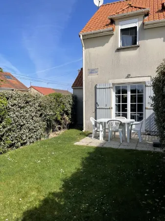 Vacation home near beach Lili berck Отели рядом с достопримечательностью «Berck Plage»