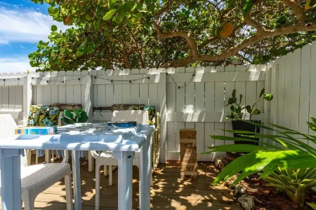 Stunning Ocean View Private Home! Отели в г. Тавернье