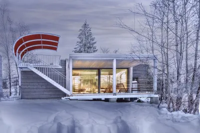 Zugspitz noise 2 | Fantastic living right on the river bank with a view of the Zugspitze Hotels near From Garmisch-Partenkirchen to Hammersbach