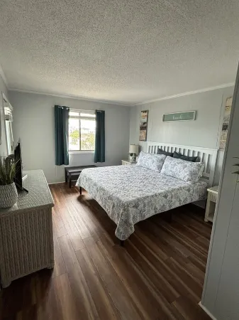 Conveniently Located Next to le Volte Event Center on the West End of Oib.