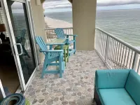 12th Fl.Remodel 2021, East Wrap Ard View, 2br, Slps7; NEW one vrbo.com/2380847