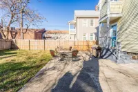 The B&W Haven: Stylish 3BR Escape with Private Office by LI Ferry Hotels in Bridgeport