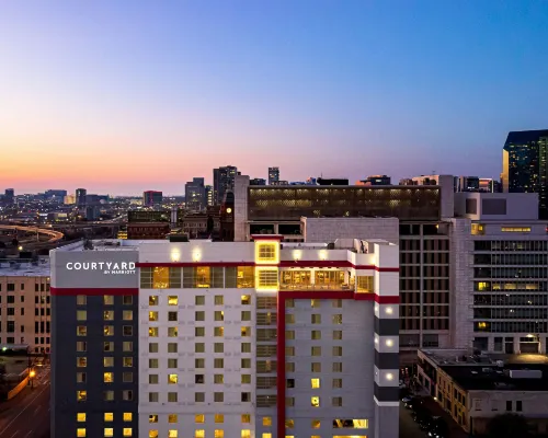 Courtyard Dallas Downtown/Reunion District Hotels in Dallas