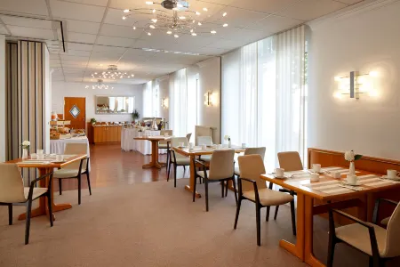 Best Western Hotel Lippstadt Отели рядом с достопримечательностью «Hedwig-Schule»