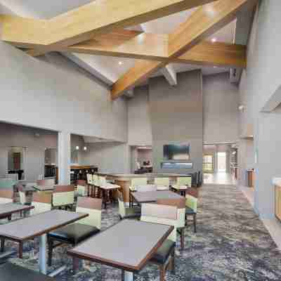 Homewood Suites by Hilton Topeka Dining/Meeting Rooms