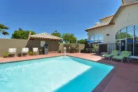 Holiday Inn Express MADERA-YOSEMITE PK AREA by IHG - Pools