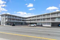 Casa Oceana - Boutique Studio Condo w/Pool ☀️🏖🌊🐚 Hotels near The Candy Corner