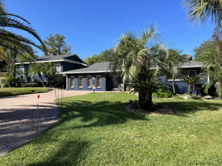 HUGE 6 Bedroom-4 Bath Gulf w/HEATED POOL-DOCK PETS ALLOWED W/FEE. READ REVIEWS